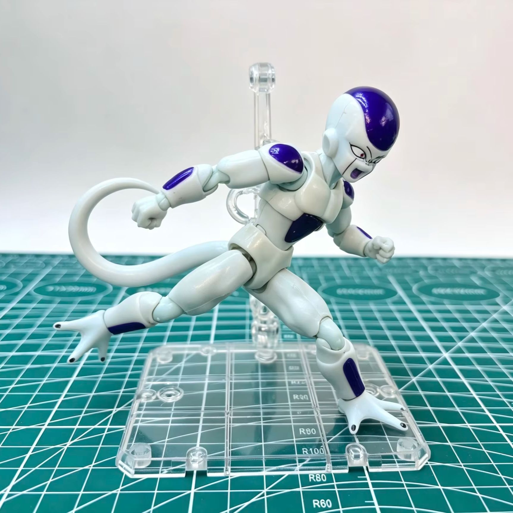 Bandai S.H.Figuarts Dragon Bal - Model Kit Frieza incelemesi ve fiyatı