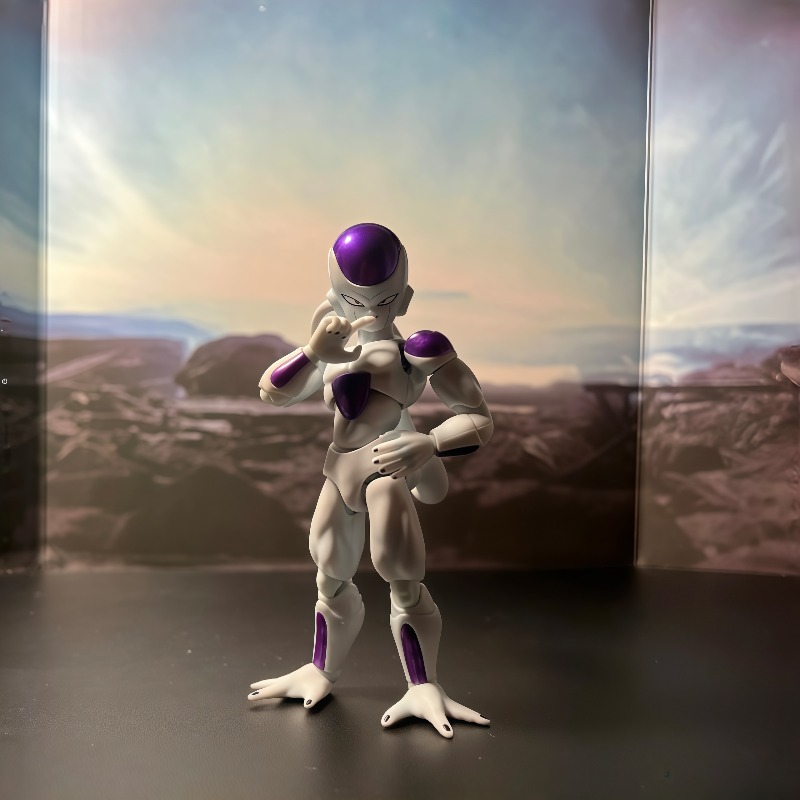 Orijinal Bandai S.H.Figuarts D - Model Kit Frieza incelemesi ve fiyatı